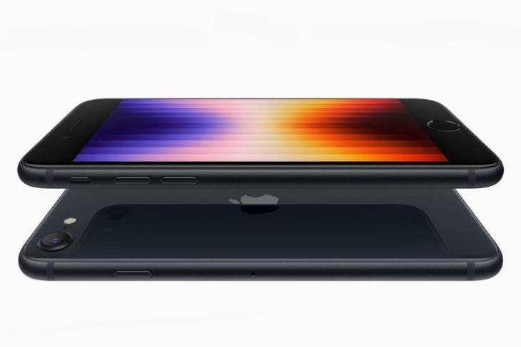 iphone se 3 launched