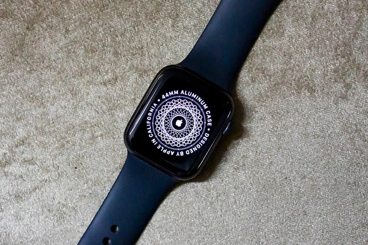 9 Best Tips to Fix Apple Watch Stuck on Apple Logo