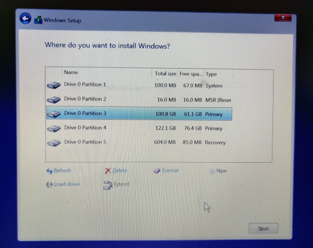 How to Install Tiny10 (Lightweight Windows 10)
