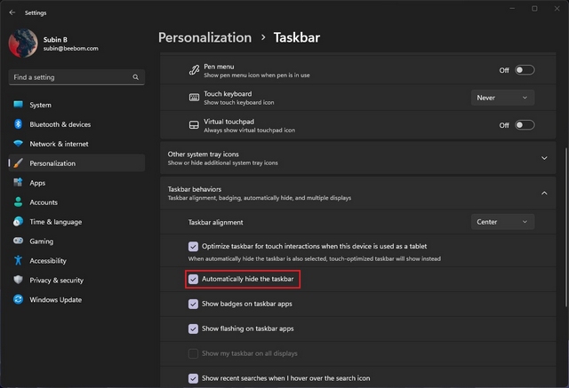 automatically hide the taskbar windows 11