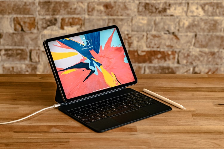 Apple to Introduce a Foldable iPad in 2024: Report
https://beebom.com/wp-content/uploads/2022/05/Apple-Patents-an-iPad-Keyboard-Accessory-with-Dedicated-Stylus-Slot-Touch-Bar-like-Display.jpg?w=750&quality=75