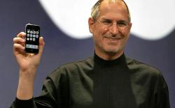 Steve Jobs Wanted the First iPhone Without a SIM Slot, Says Former Chief of iPod