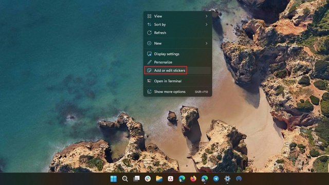add or change desktop stickers on Windows 11
