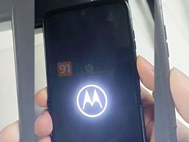 Motorola razr 3 leaked images appear