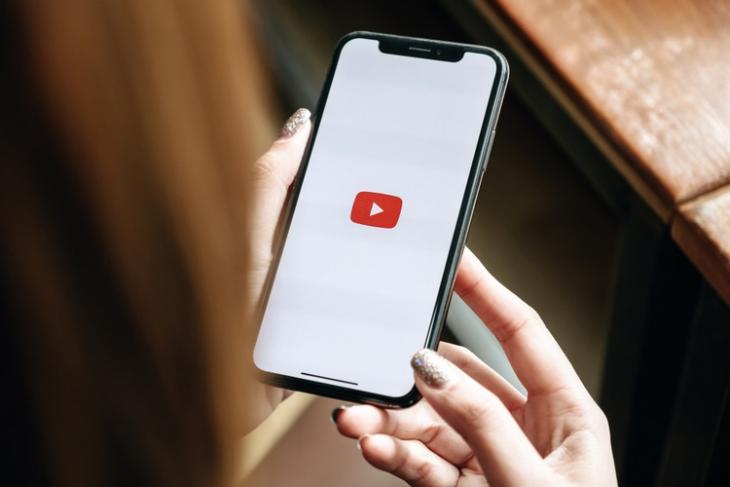 YouTube möchte möglicherweise, dass Sie ein Premium-Benutzer sind, um 4K-Videos anzusehen