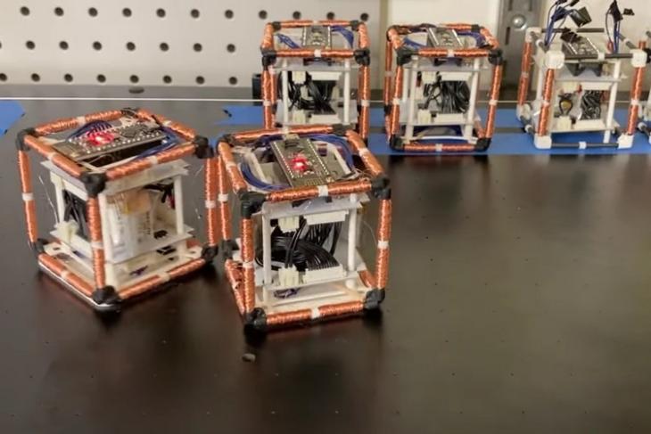 shapeshifting robots