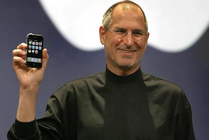 Apple Co-Founder Steve Jobs Receives Posthumous Presidential Medal of Freedom