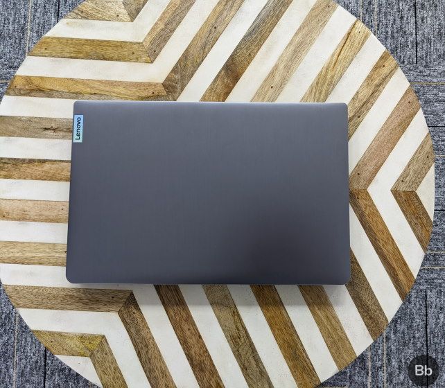 Lenovo Ideapad Slim 3 (2021) Review: A House Without a View