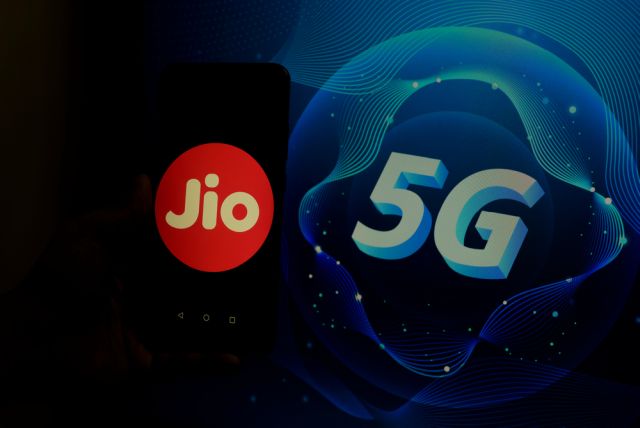 Jio 5G in India: Launch Date, Bands, Cities, Plans, SIM Card, Download Speed, and More