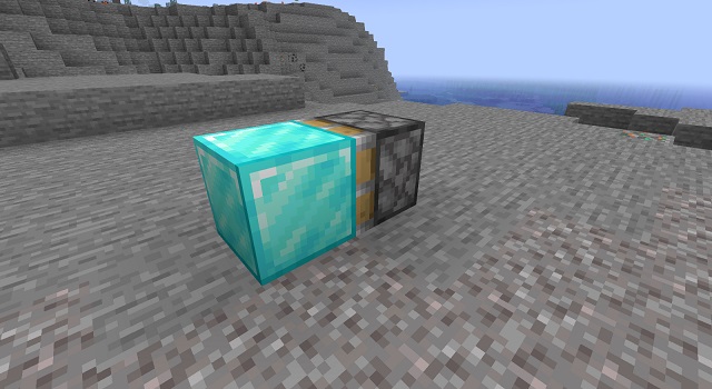 Block with pistons in Minecraft