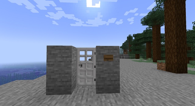 Iron gate in Minecraft