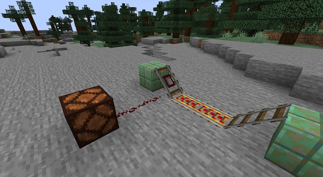 Redstone Output of Minecart clock in Minecraft