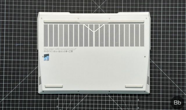Bottom Panel Legion 5i Pro