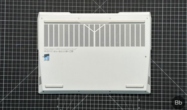 Bottom Panel Legion 5i Pro 