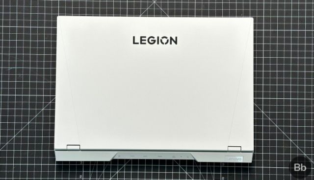 Top panel legion 5i Pro 