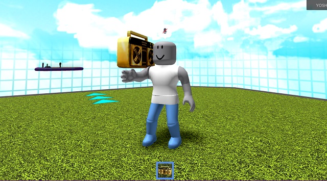 Rüste Boombox In Roblox Aus