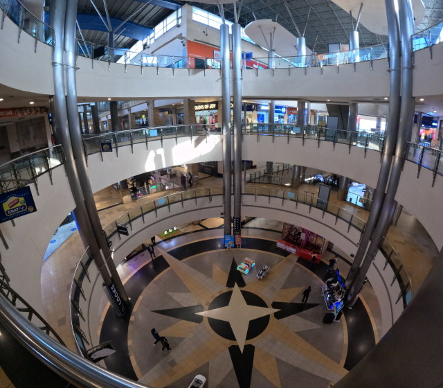 Inside Mall GoPro hero 11 