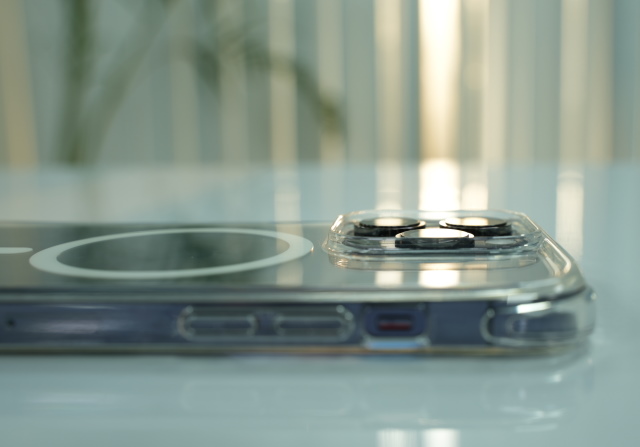raised edge mkeke magnetic case