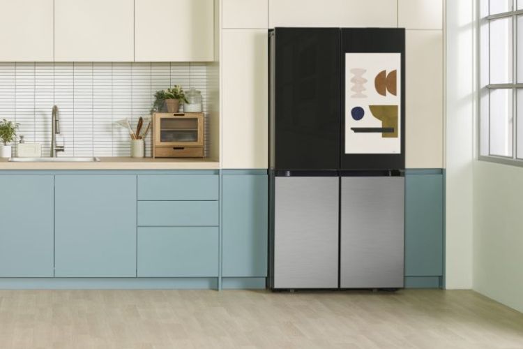 Samsung Introduces Family Hub Plus Refrigerator With A Large Display ...