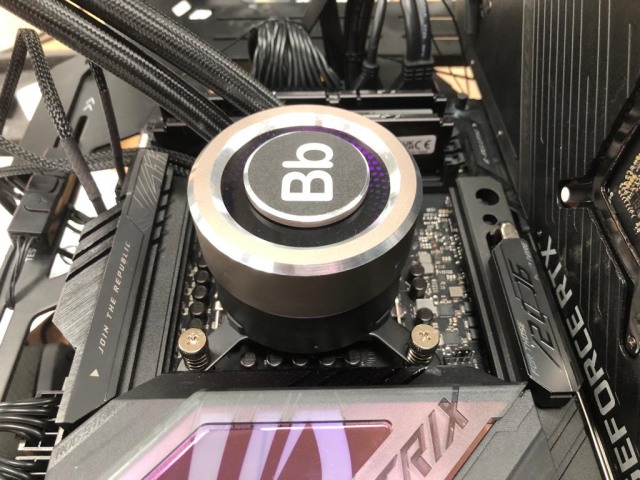 installed liquid cooler on pc