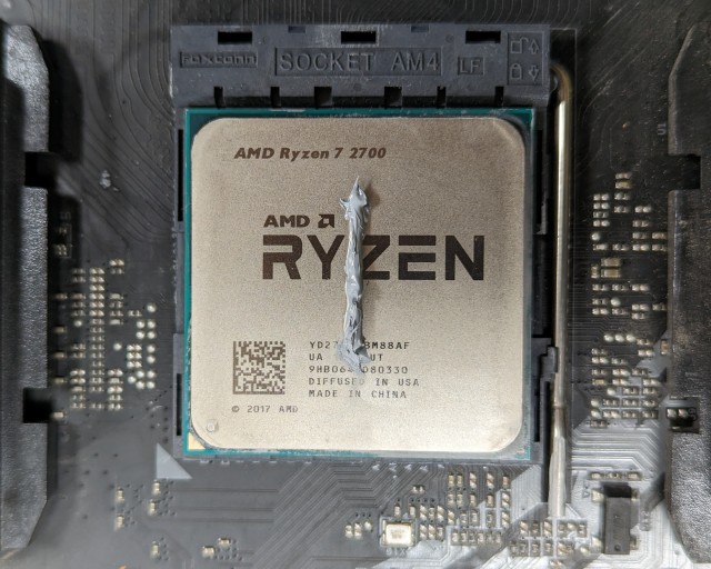 How to Apply Thermal Paste on CPU (Easy Guide) Beebom
