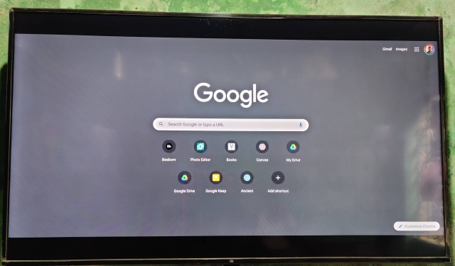 Chromebook をテレビに接続する方法 (3 つの簡単な方法)