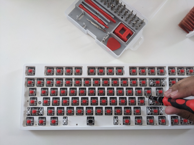 Clean mechanical keyboard