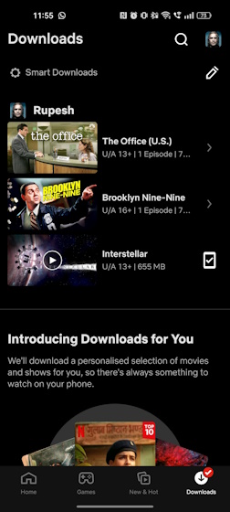 Netflix モバイル アプリで番組をダウンロードします。