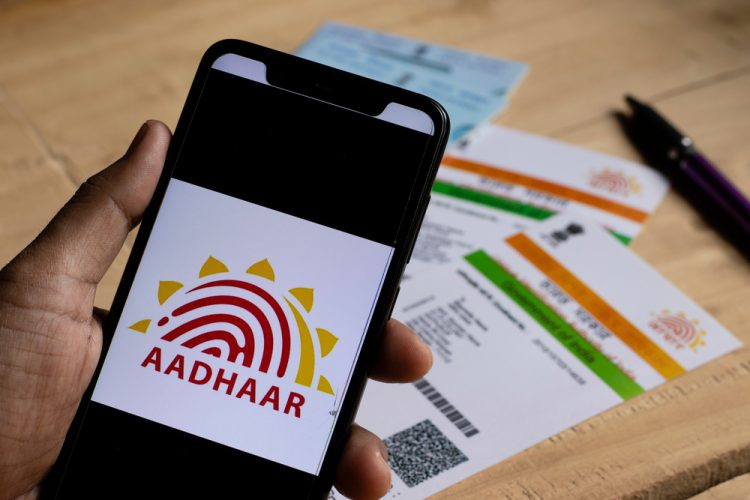 You-Can-Now-Easily-Verify-Your-Mobile-Number-Email-ID-Linked-to-Aadhaar
