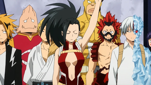 An image of Momo Yaoyorozu among her classmates.