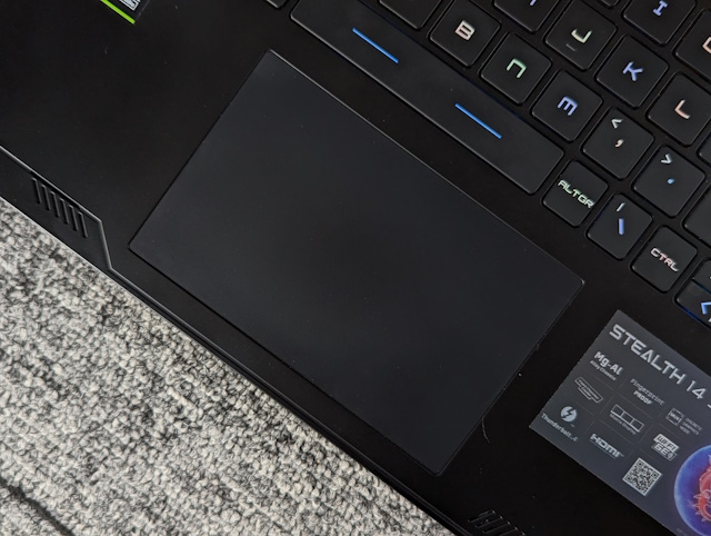 MSI Stealth 14 Studio A13V Touchpad