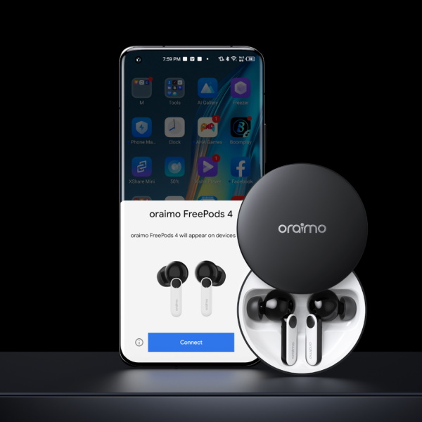 Oraimo FreePods 4 com suporte ANC lançado na Índia 2 Oraimo FreePods 4 com um smartphone