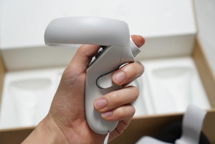 How to Pair a New Controller to Oculus (Meta) Quest 2 | Beebom