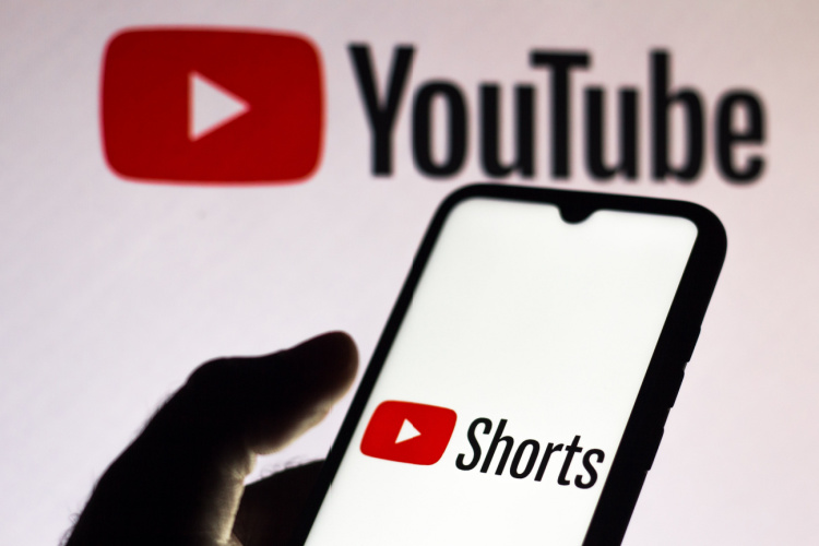 YouTube Shorts new comments feature