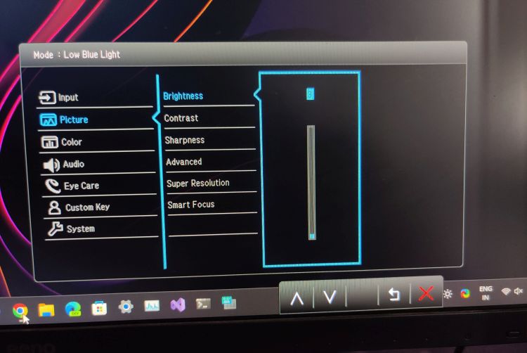 change monitor brightness using buttons