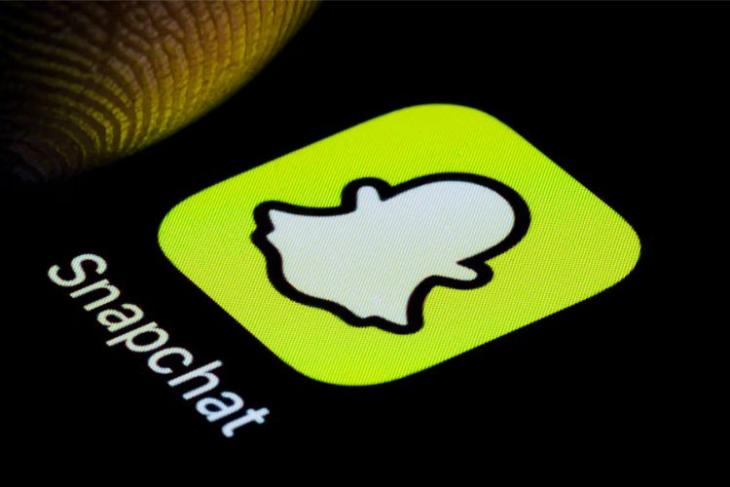 La próxima función de IA de Snapchat agrega fondos de ensueño a tus aburridos selfies