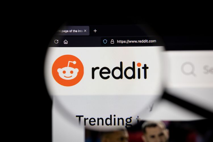 Reddit ads featured
