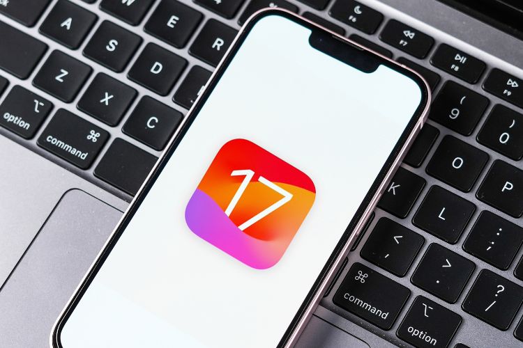 iOS 17.1 public beta released