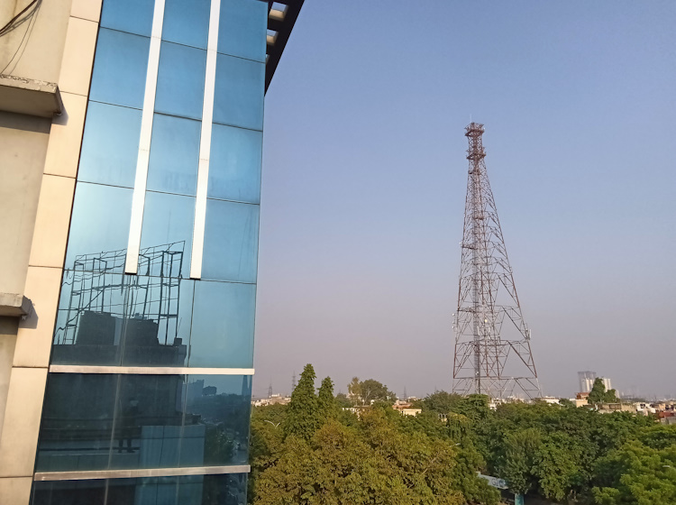 OnePlus Pad Go front camera shot of cityscape outdoors during daytime