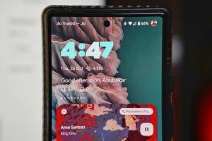 This App Makes Android's 'At A Glance' Widget Super Useful