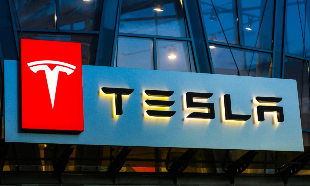 Tesla’s First India Factory Likely to Be Set up in Gujarat; Details Here

https://beebom.com/wp-content/uploads/2023/12/Elon-Musk-Tesla-Factory.jpg?w=1024&quality=75