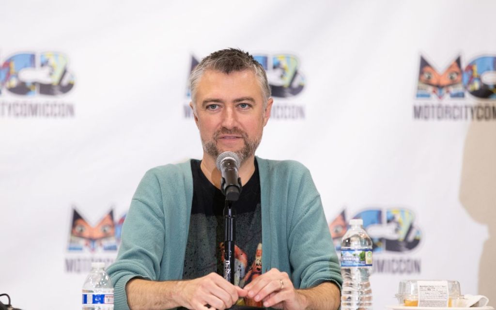 Sean Gunn hosts a panel at Motor City Comic Con