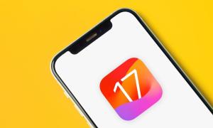 Weird iOS 17.5 Bug Is Resurfacing Years Old Deleted Photos for Some Users