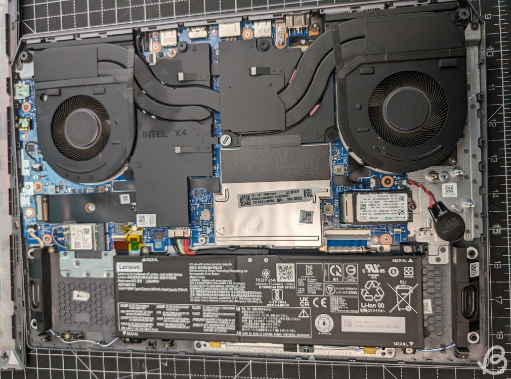 lenovo loq 15IRX9 gaming laptop internals