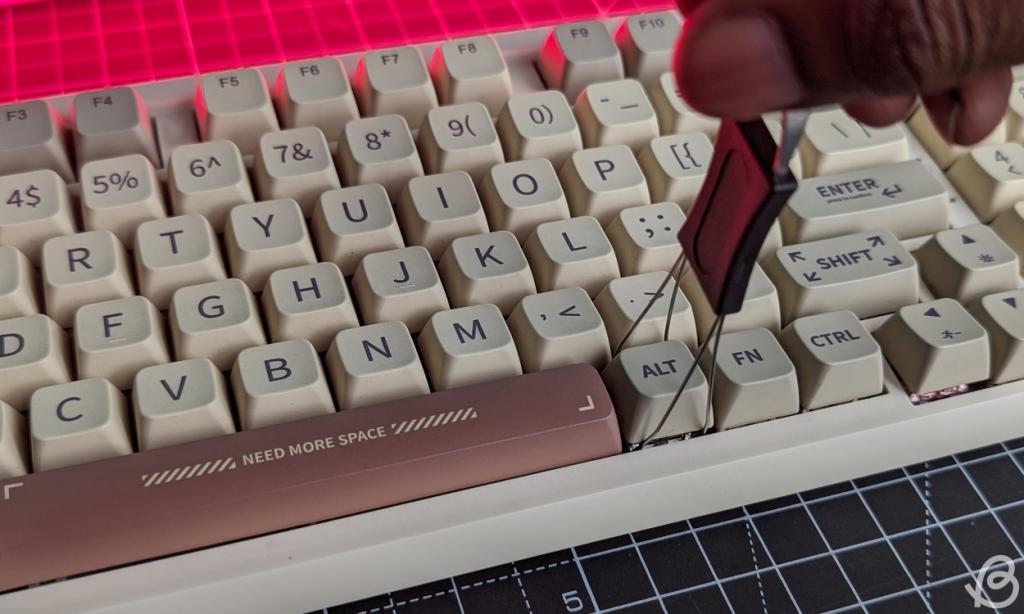 Forget Gaming Keyboards, Epomaker RT100 Keyboard Has a Mini TV and Retro Vibe!