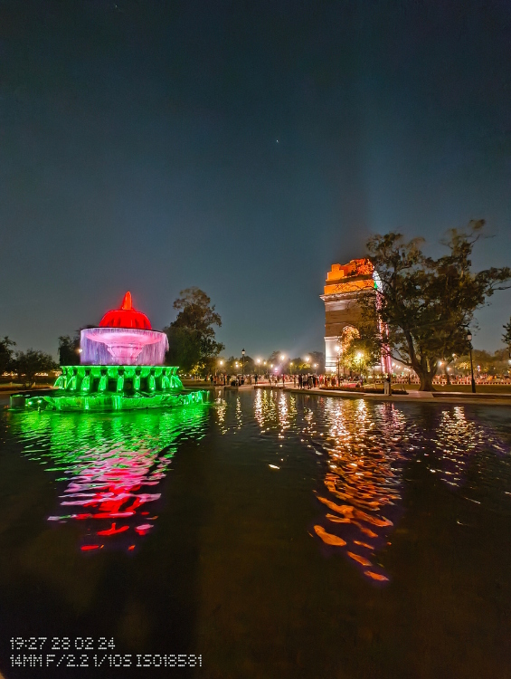 Nothing Phone 2a night mode shot of a fountain captured through 14mm sensor