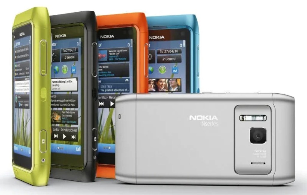 Nokia-N8-Symbian-Phone