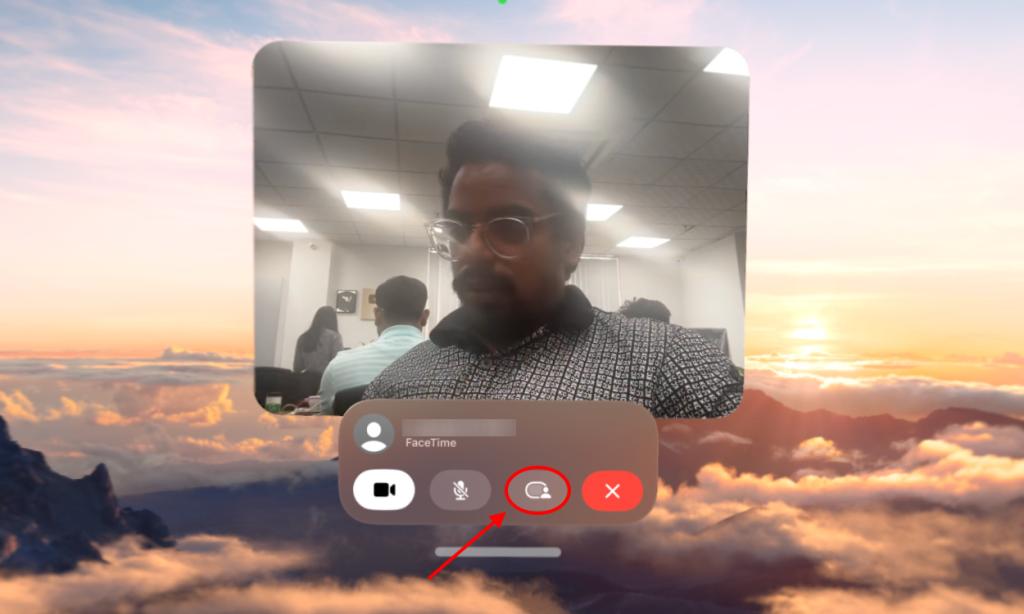 How to FaceTime on Vision Pro