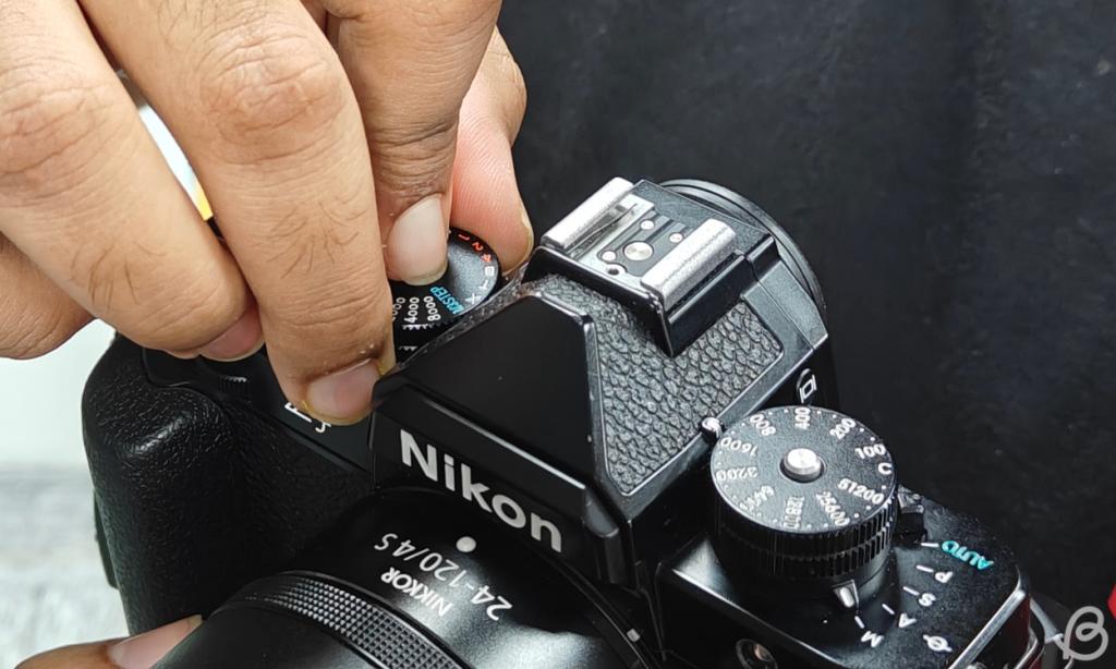 Nikon Zf using the ISO dial