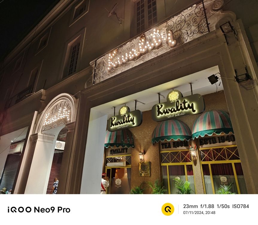 IQOO Neo 9 Pro Night Time 7